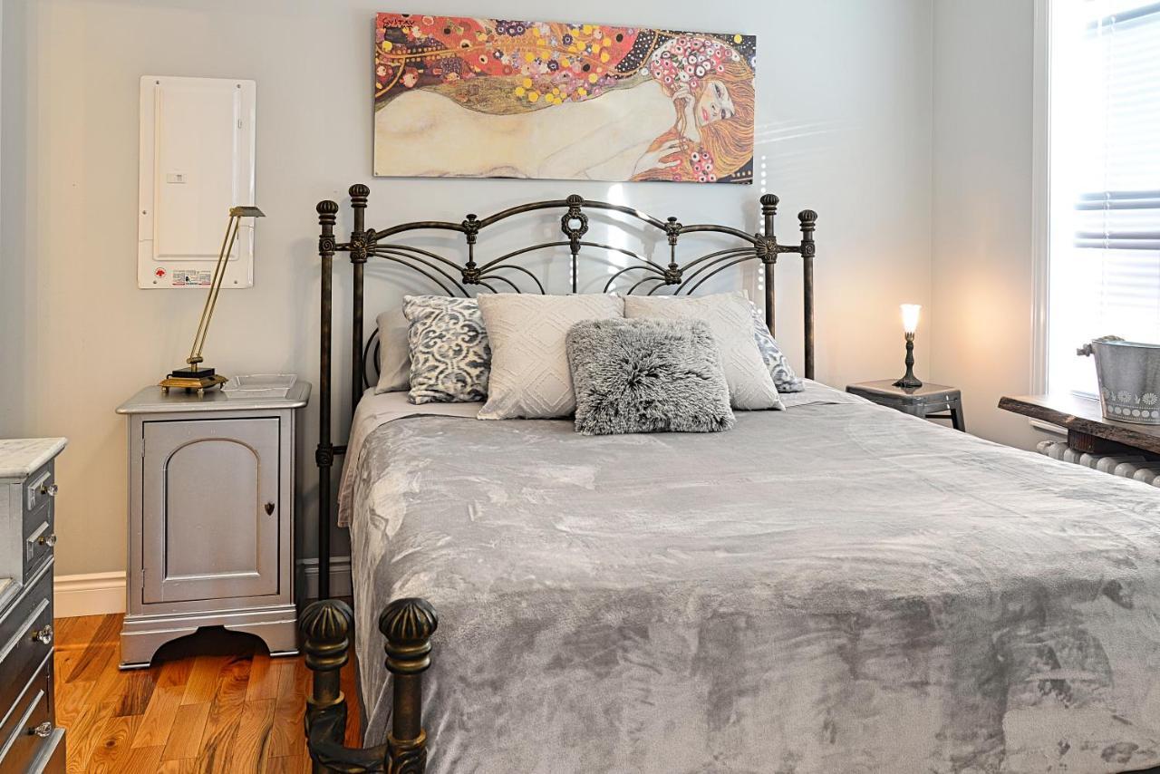 Ottawa Downtown Executive Apartment Retreat With Private Balcony Near Bank Street - Sleep Max 2 Extérieur photo