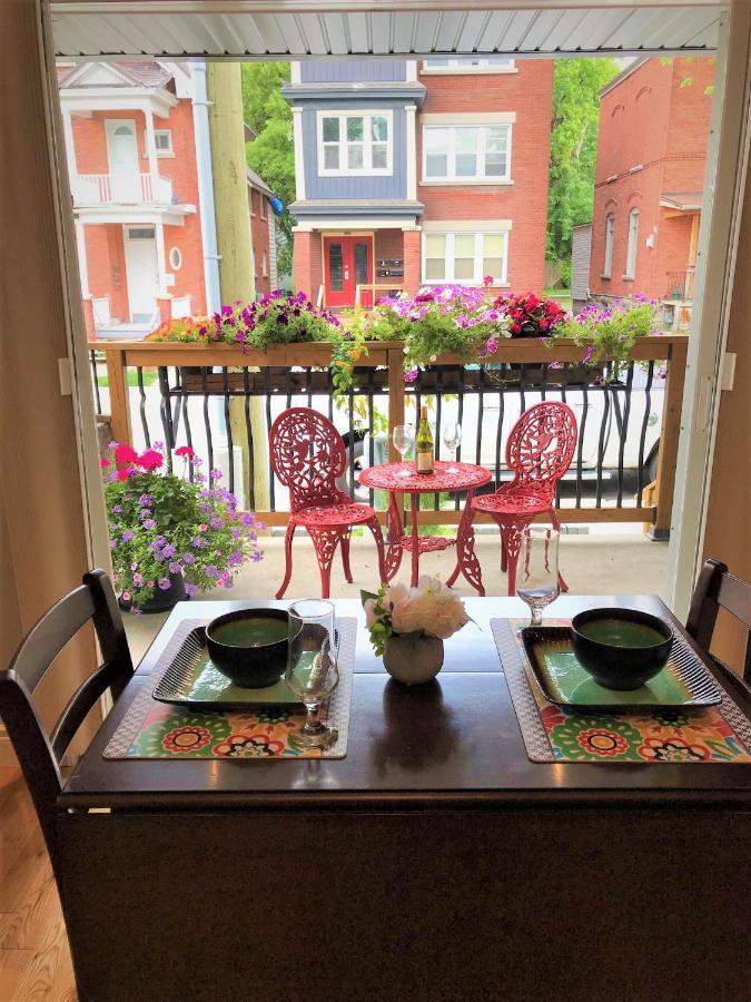 Ottawa Downtown Executive Apartment Retreat With Private Balcony Near Bank Street - Sleep Max 2 Extérieur photo