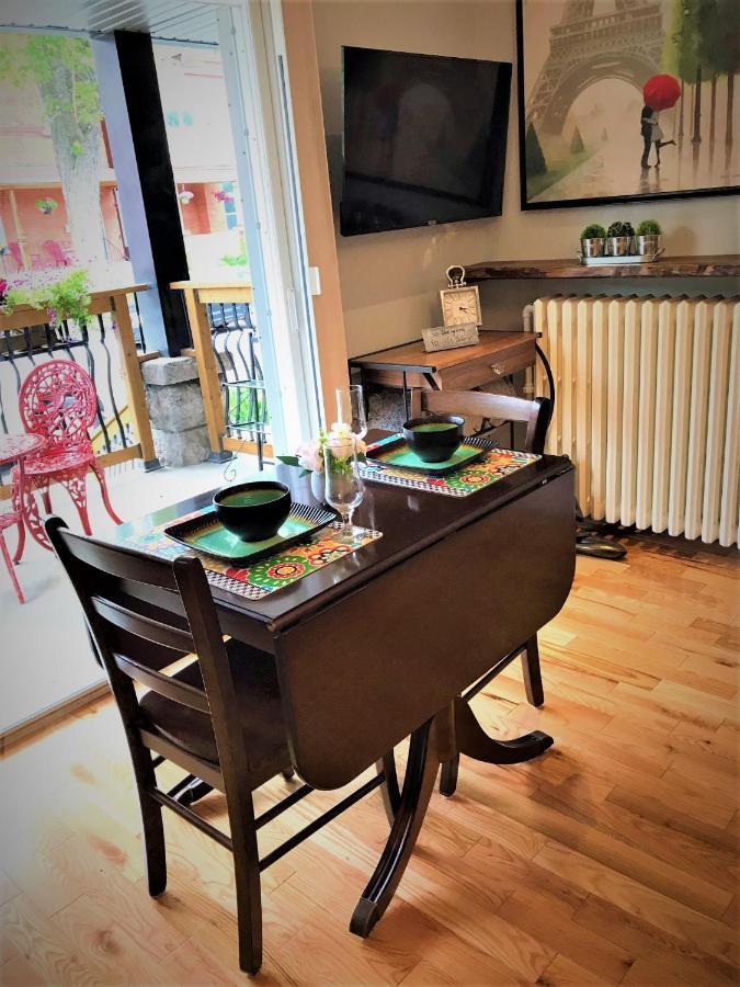 Ottawa Downtown Executive Apartment Retreat With Private Balcony Near Bank Street - Sleep Max 2 Extérieur photo