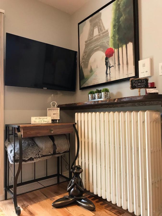Ottawa Downtown Executive Apartment Retreat With Private Balcony Near Bank Street - Sleep Max 2 Extérieur photo